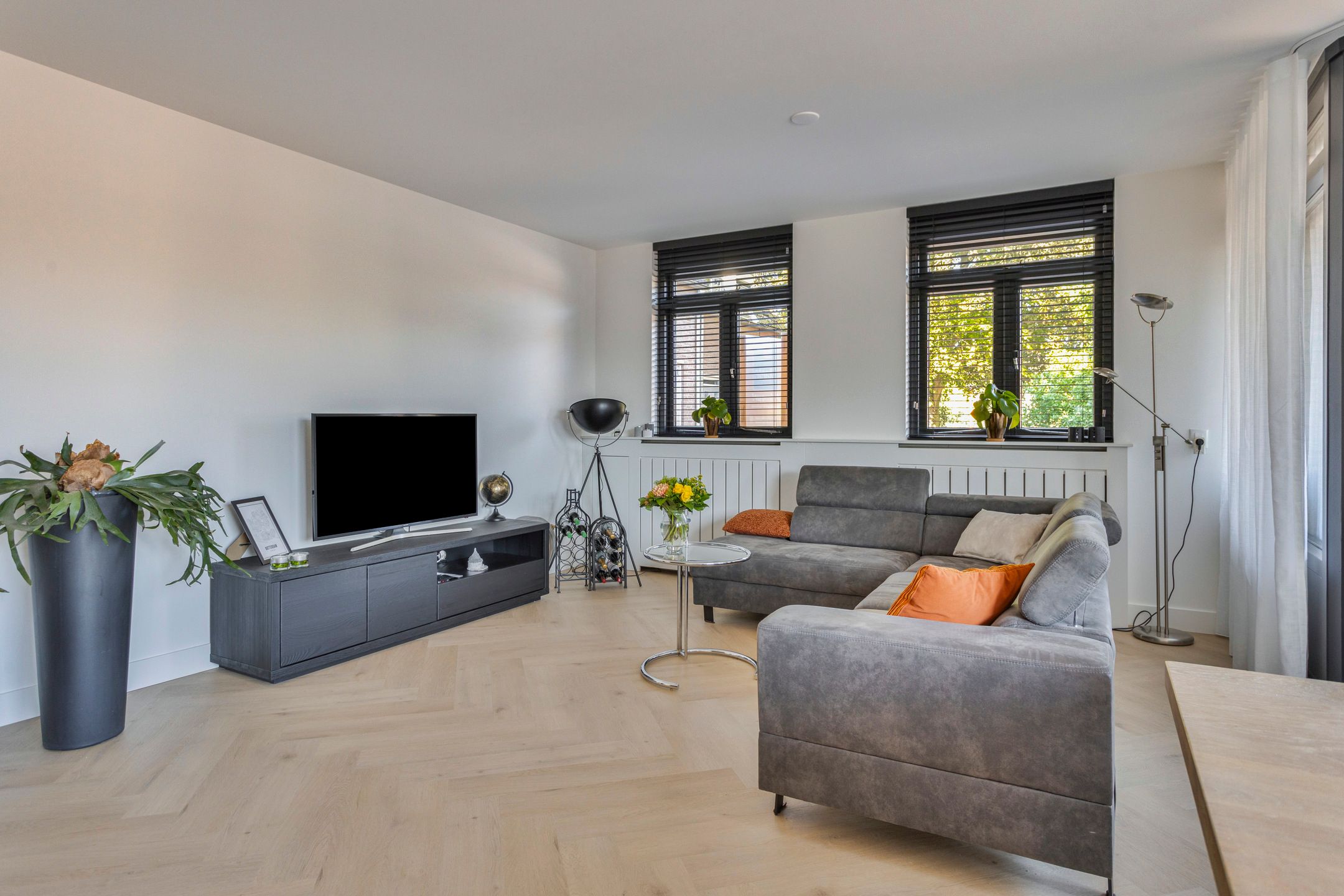 Photo 9 of Hugo de Grootstraat 9