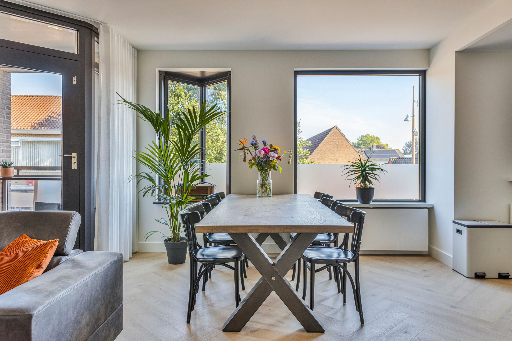 Photo 12 of Hugo de Grootstraat 9