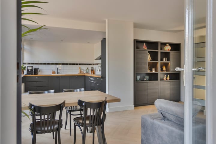 Foto 16 van Hugo de Grootstraat 9