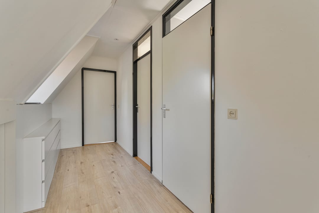 Photo 23 of Hugo de Grootstraat 9