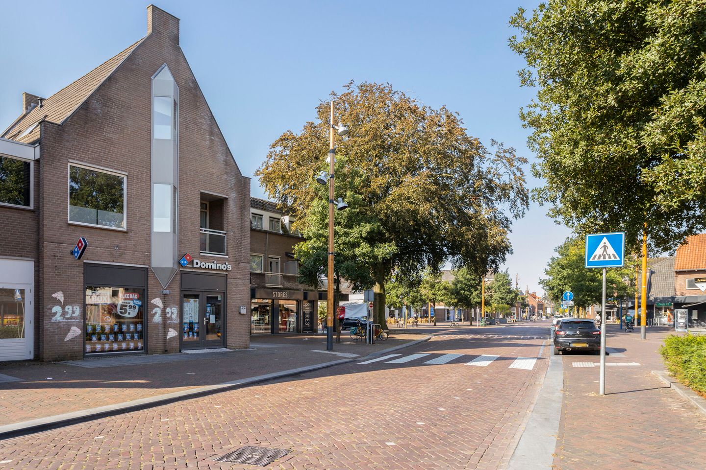 Photo 35 of Hugo de Grootstraat 9