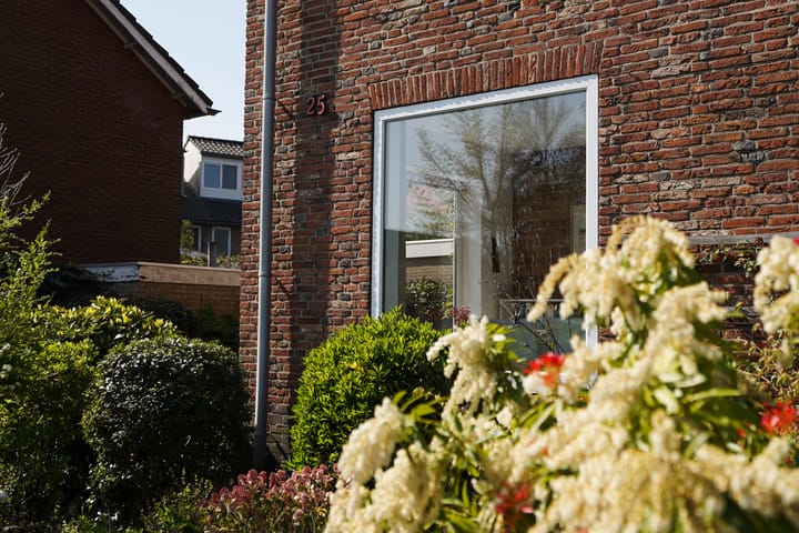 Foto 7 van Stenenkruis 25