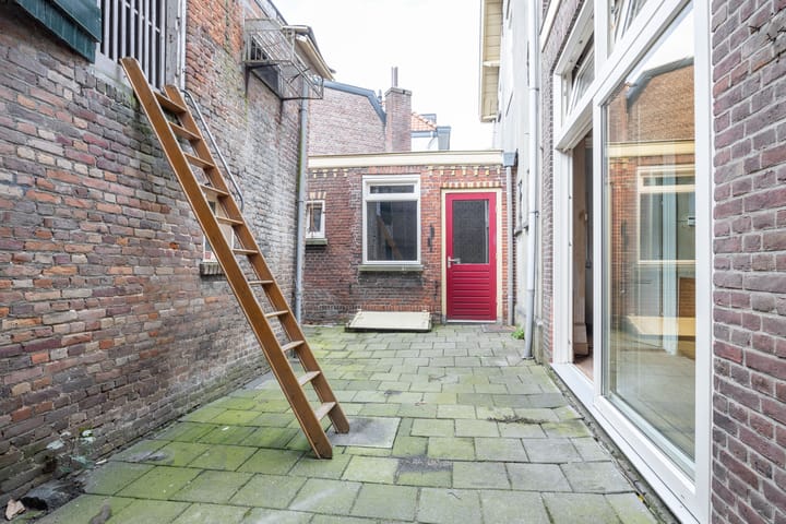 Photo 16 of Liesbosstraat 25