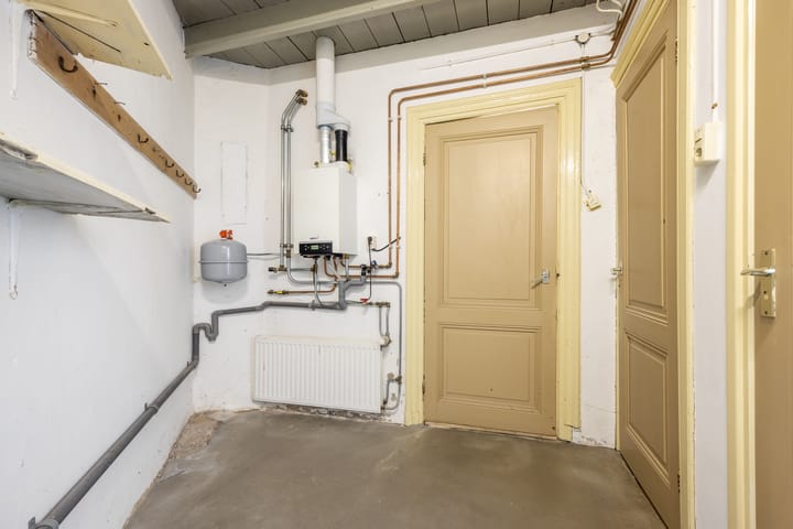 Photo 17 of Liesbosstraat 25