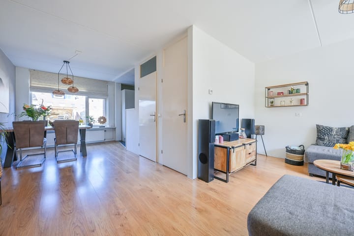 Foto 8 van Tarwestraat 26