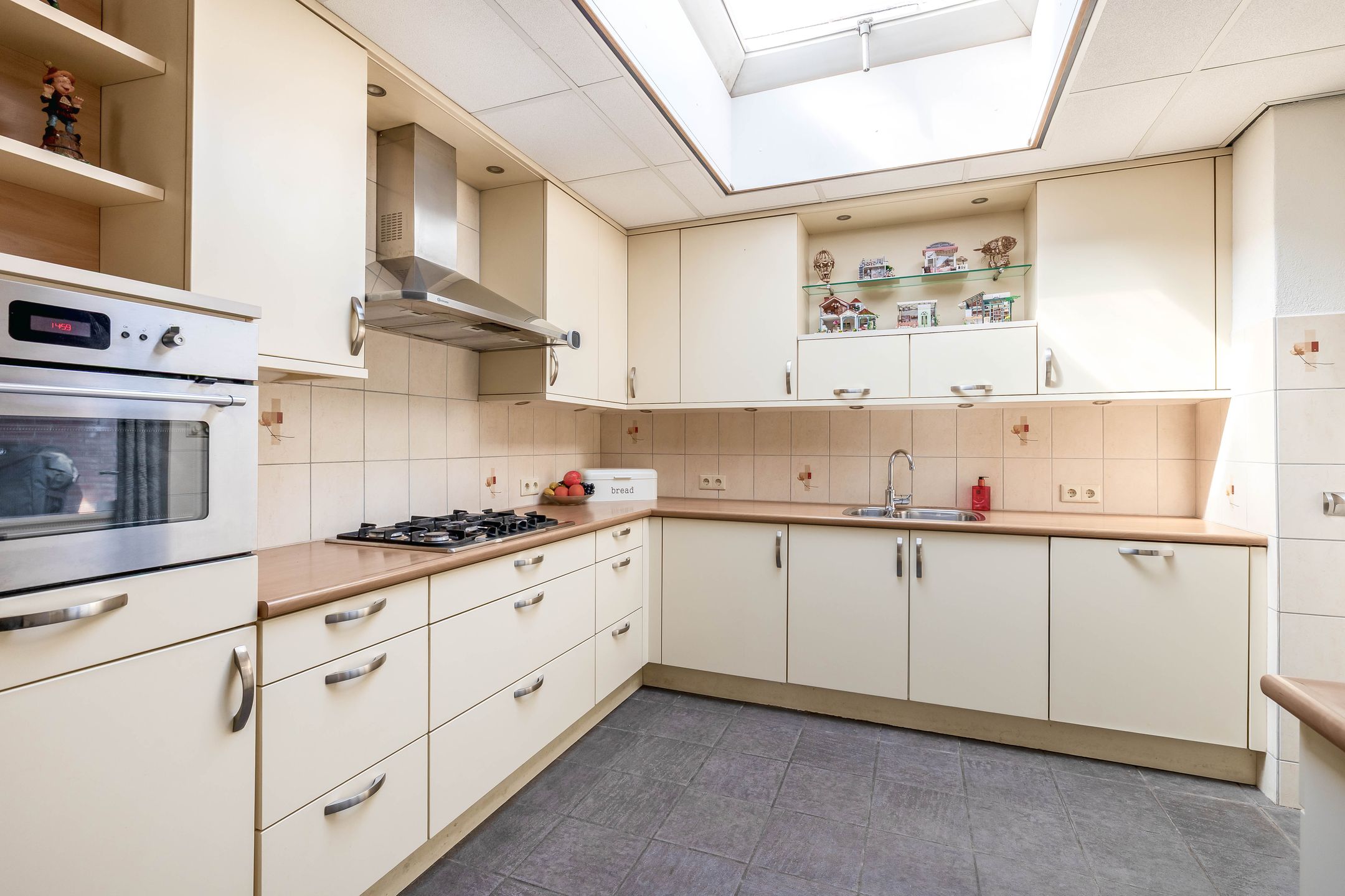 Photo 3 of Sinte Lucijweg 26