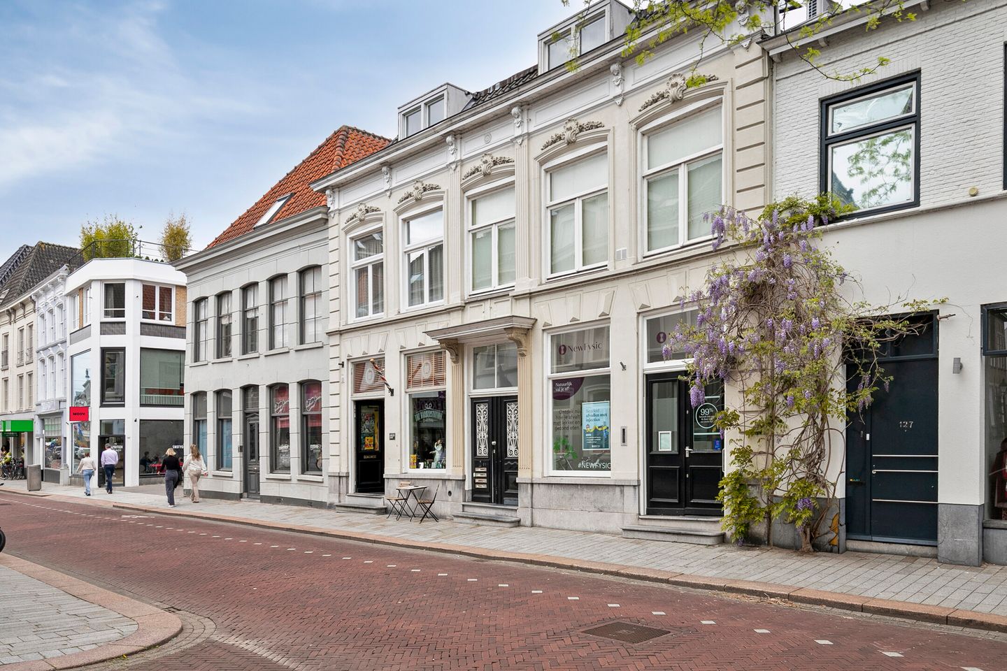 Foto 1 van Vughterstraat 131-B