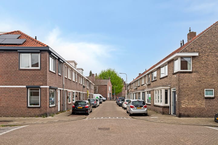 Foto 31 van Van Heutszstraat 38