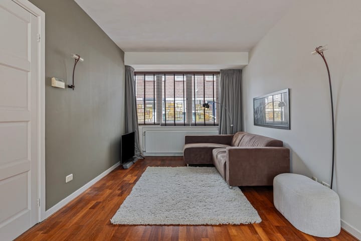 Foto 6 van Van Heutszstraat 38