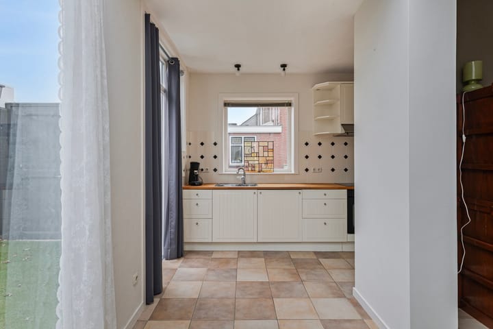 Foto 12 van Van Heutszstraat 38