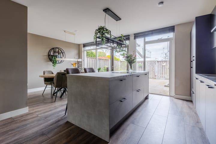 Foto 9 van Kalander 36