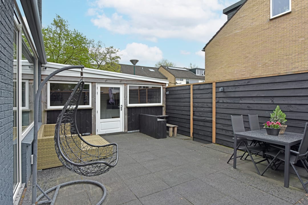 Photo 22 of Titus Brandsmastraat 44