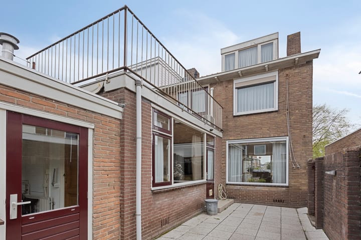 Foto 2 van Leliestraat 1