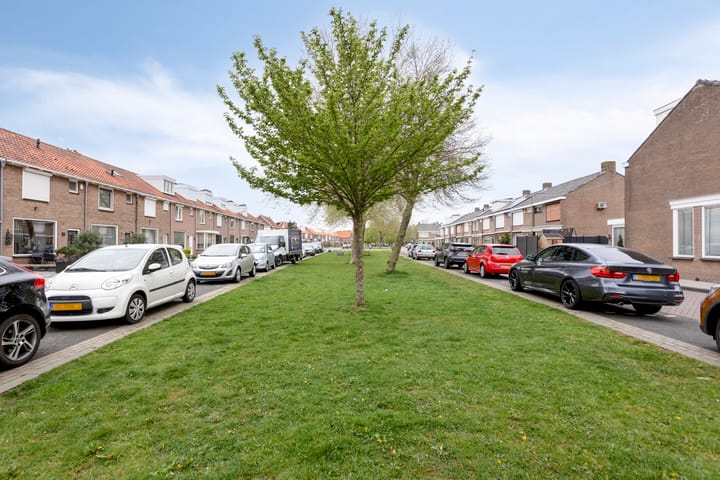 Foto 4 van Leliestraat 1