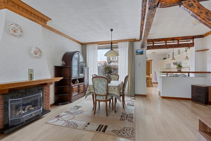 Foto 10 van Leliestraat 1