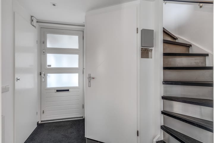 Photo 7 of James Grieve 3