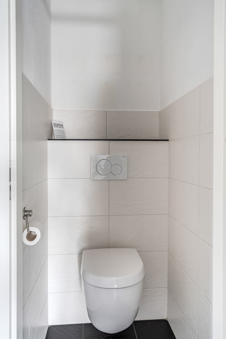 Photo 20 of James Grieve 3