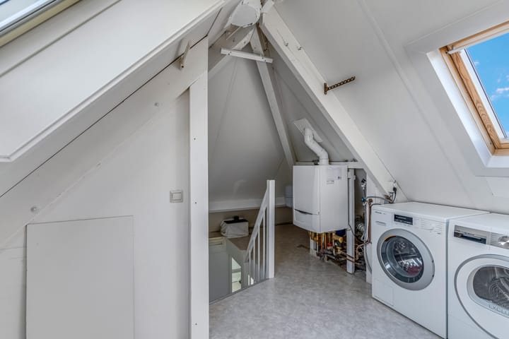 Photo 30 of James Grieve 3