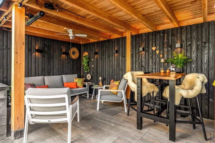 Photo 34 of James Grieve 3