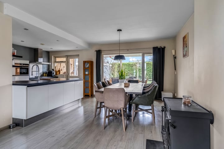 Foto 15 van Nieuwe Tielseweg 141