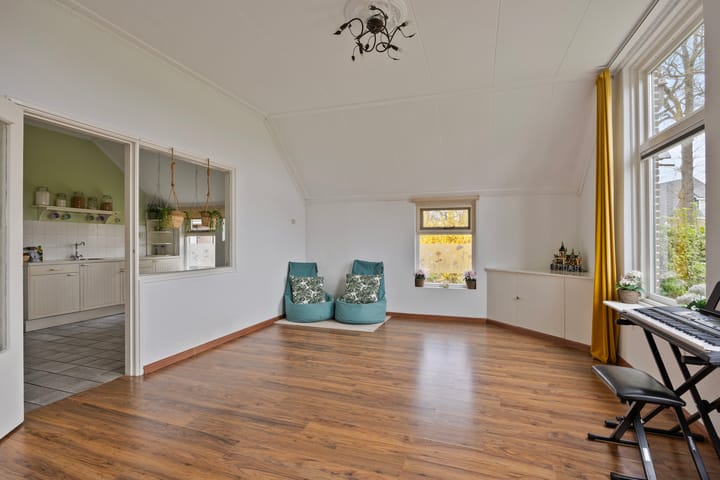 Foto 38 van Oostereind 6