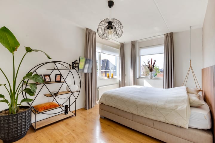 Foto 24 van Reling 77