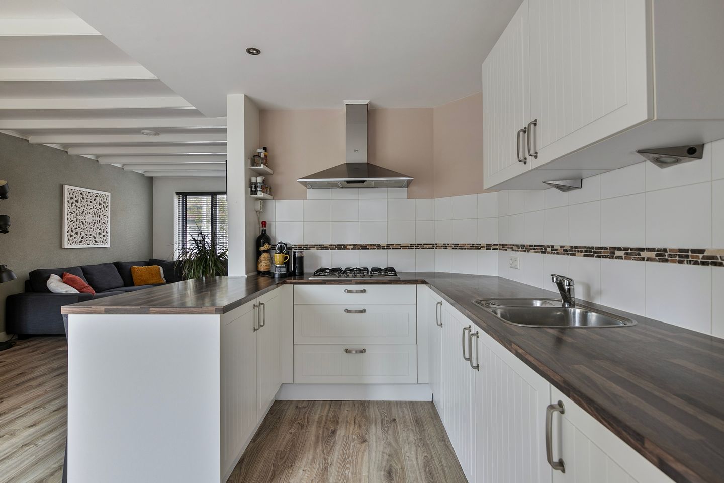 Photo 14 of Beukestraat 24