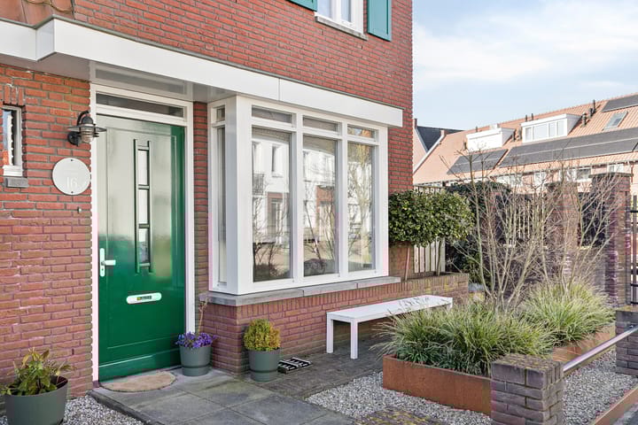 Photo 42 of Actus 16