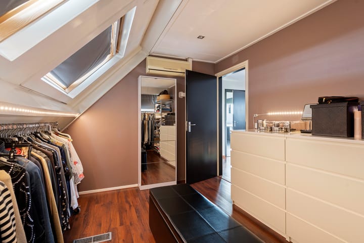 Foto 39 van Het Voorburg 28