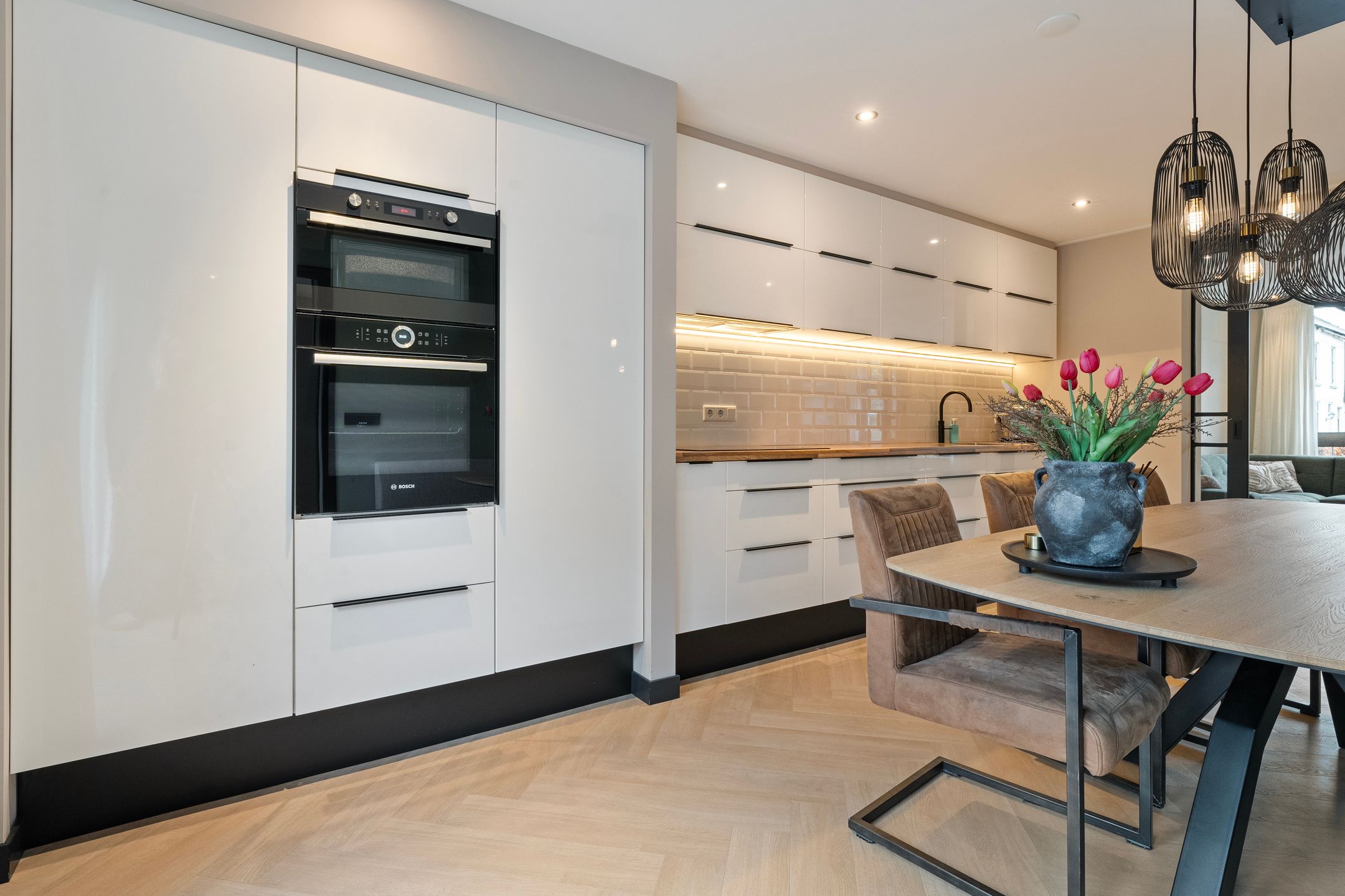 Foto 3 van Van Haeringenstraat 33