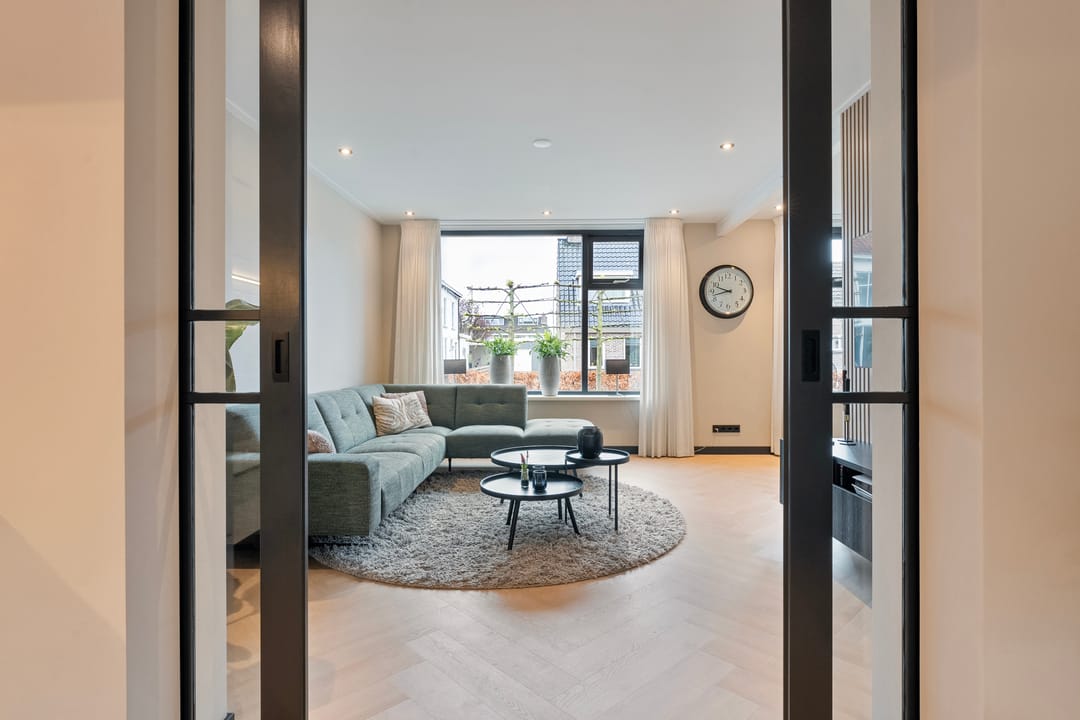 Foto 13 van Van Haeringenstraat 33