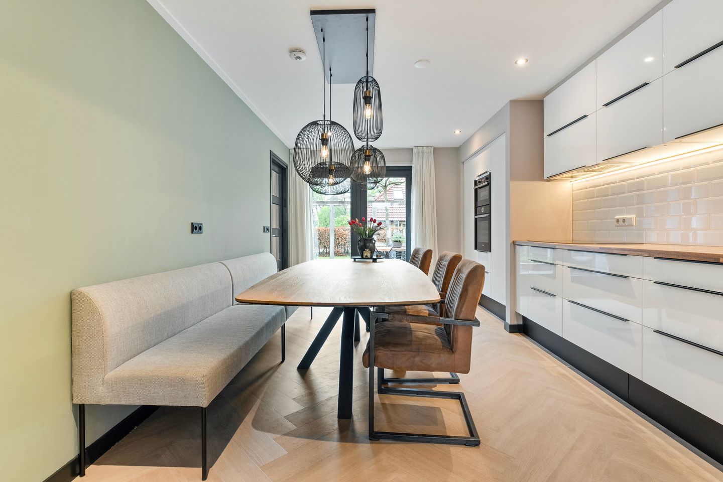 Foto 20 van Van Haeringenstraat 33