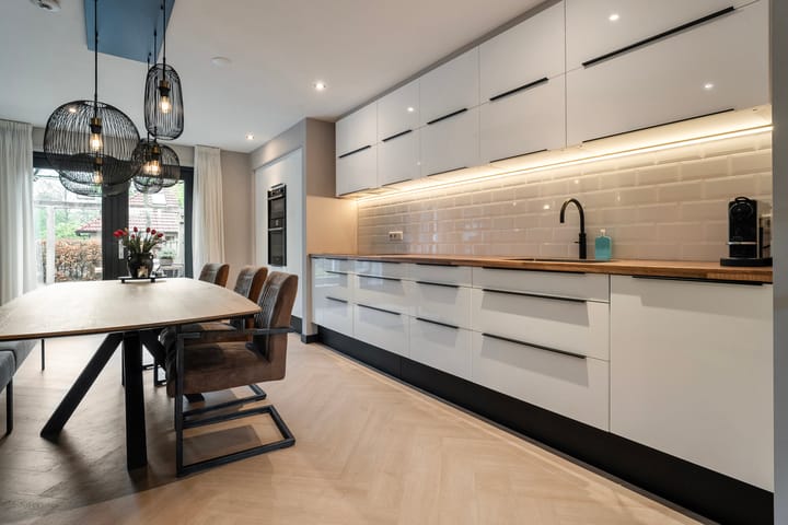 Foto 18 van Van Haeringenstraat 33