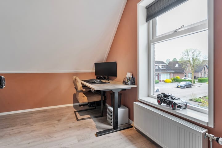 Foto 34 van Van Haeringenstraat 33