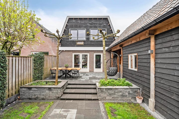 Foto 38 van Van Haeringenstraat 33