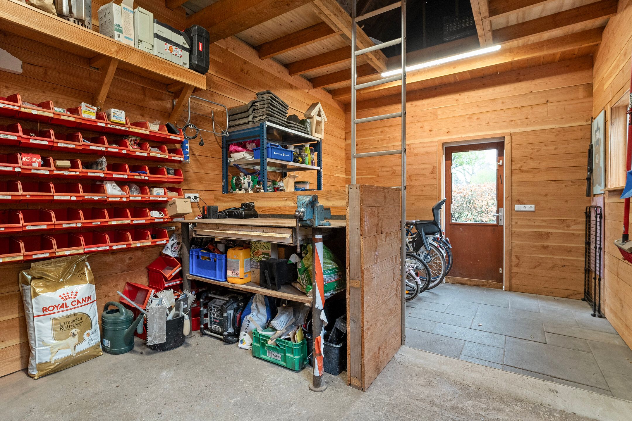 Foto 45 van Van Haeringenstraat 33