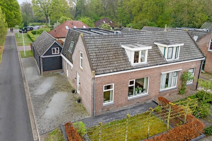 Foto 48 van Van Haeringenstraat 33