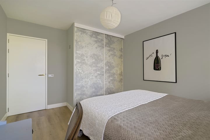 Foto 19 van Marthalaan 2-305