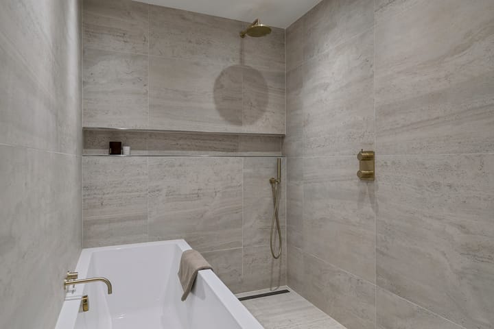 Foto 23 van Marthalaan 2-305