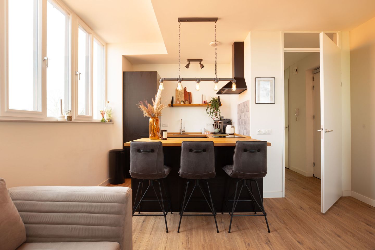 Photo 14 of Raadhuisstraat 11-G