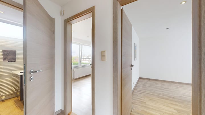 Photo 19 of Froweinstraat 7