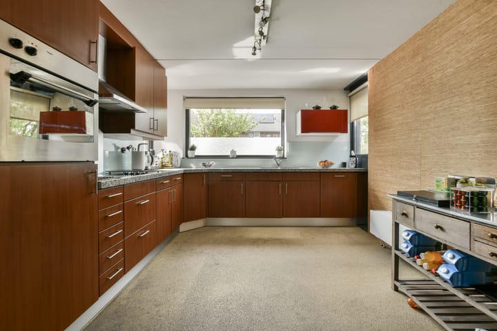 Foto 6 van A. Roland Holststraat 49