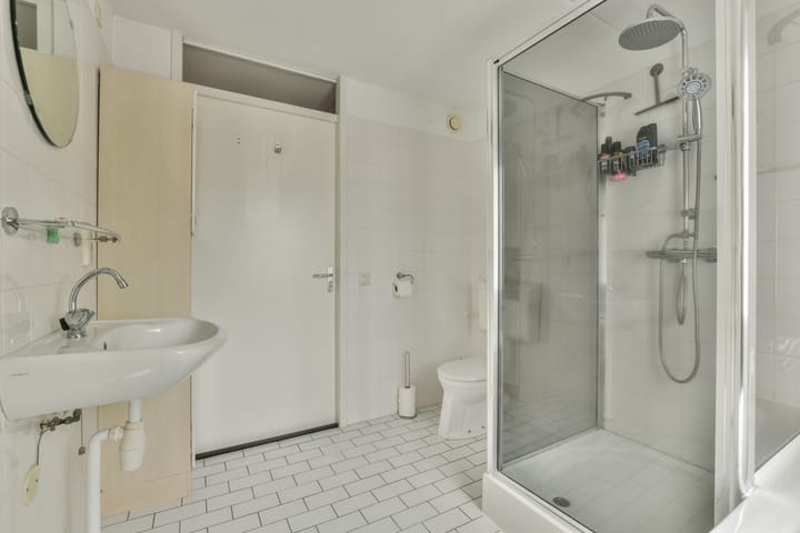 Foto 20 van A. Roland Holststraat 49