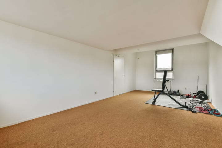 Foto 27 van A. Roland Holststraat 49