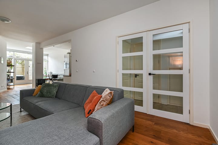 Foto 16 van Oranjelust 10