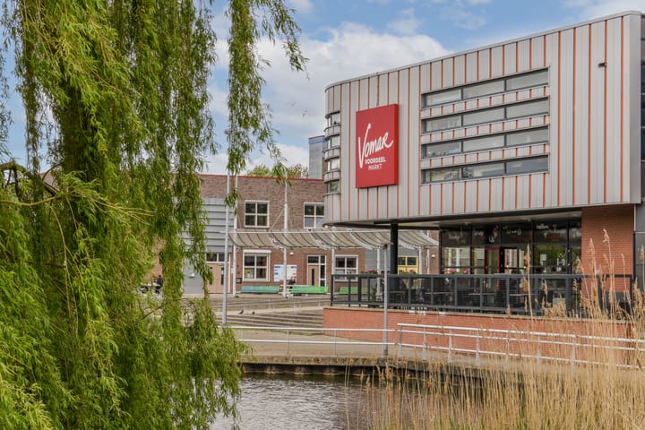 Foto 35 van A. Roland Holststraat 49