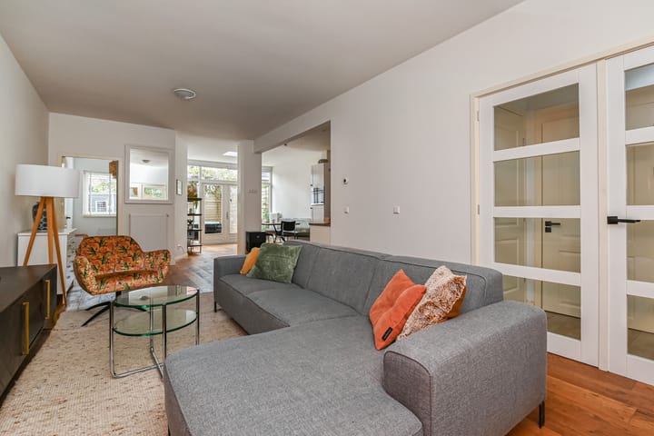 Foto 17 van Oranjelust 10