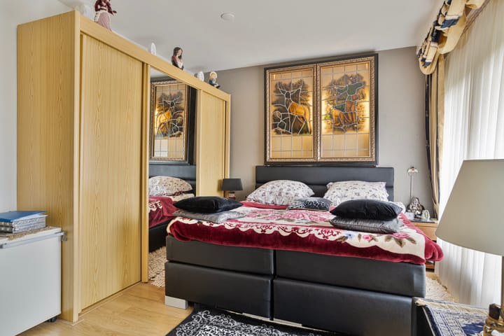 Foto 15 van Hobokenstraat 237