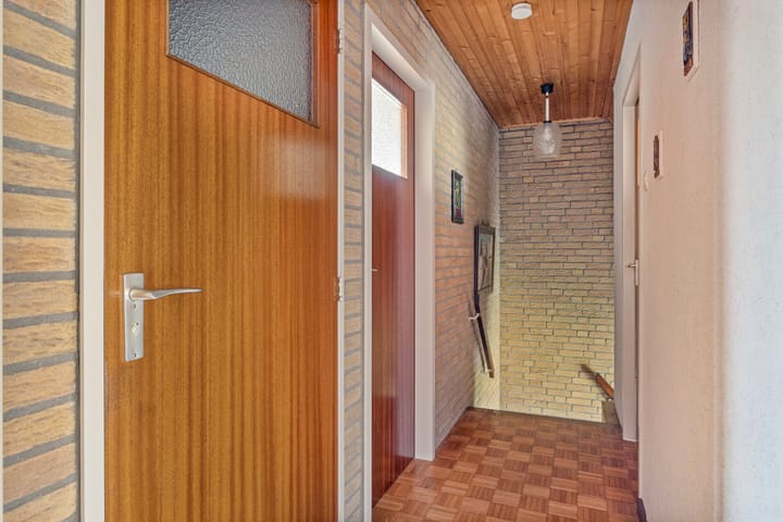 Foto 25 van Helfrichstraat 8