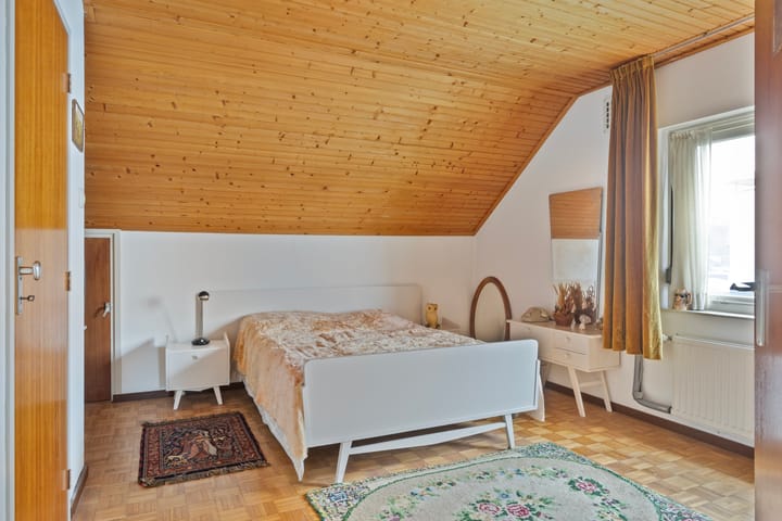 Foto 32 van Helfrichstraat 8